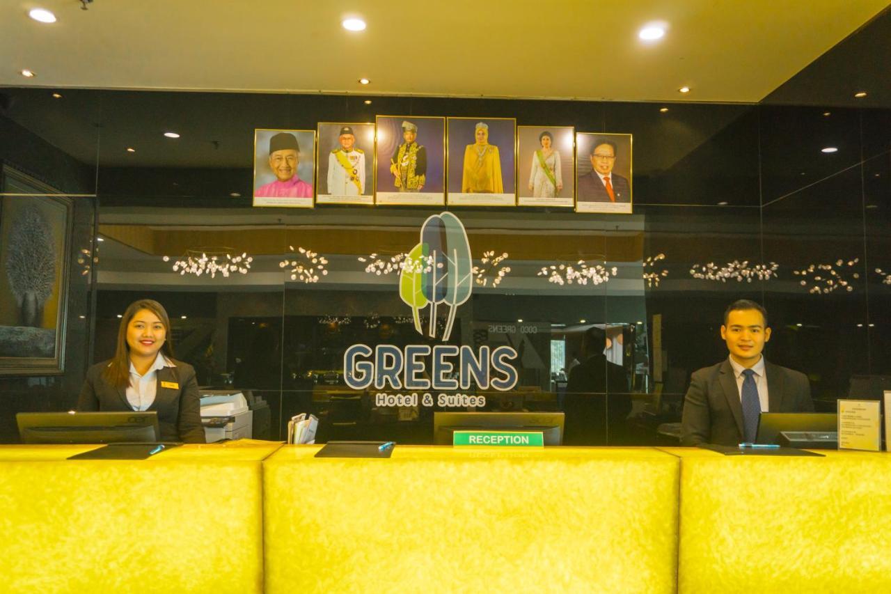 Greens Hotel & Suites Бинтулу Екстериор снимка